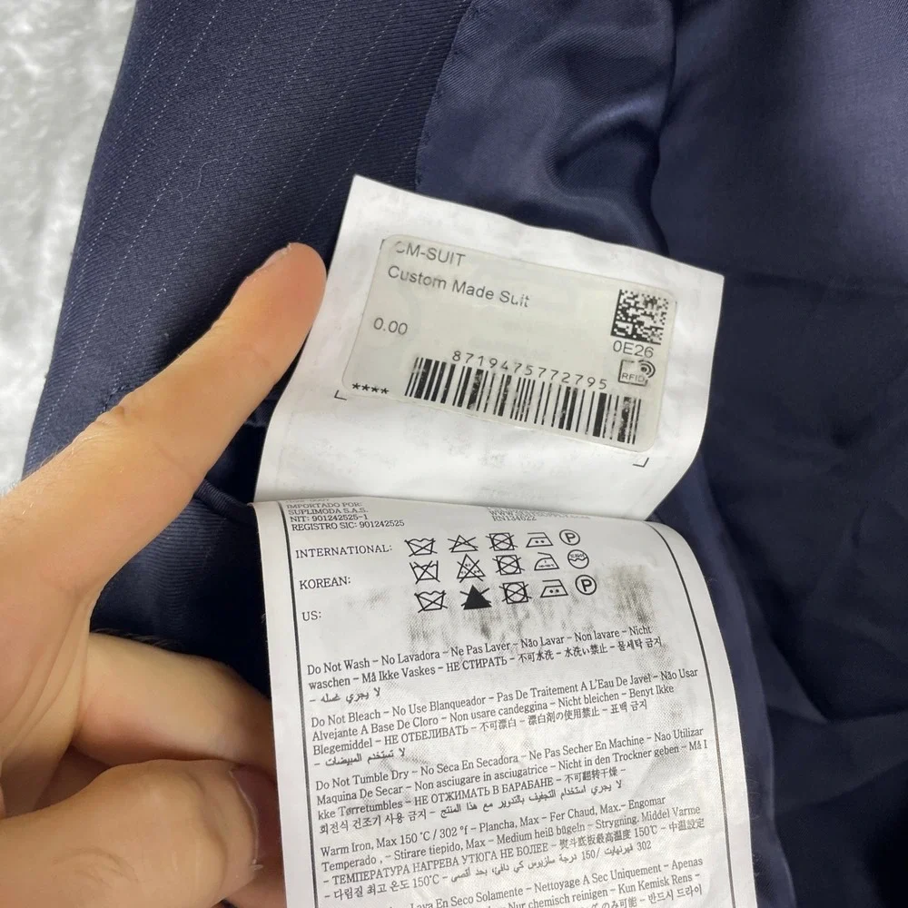 Suitsupply item excellent